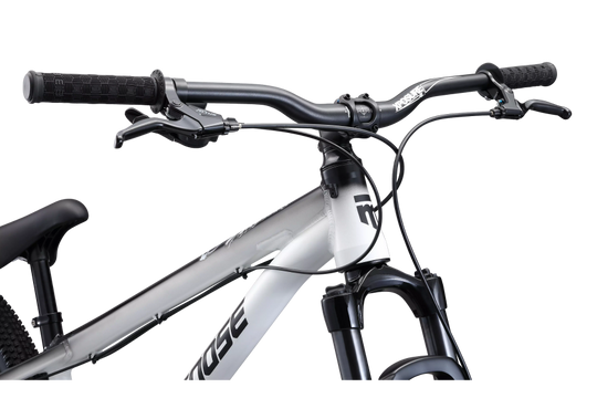 Mongoose Fireball 26 – Bay Bike Co - Main Image